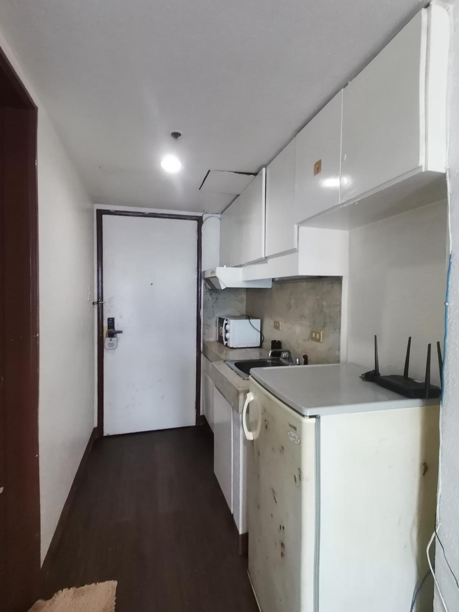 Passion Makati Aparthotel Makati City Exterior foto