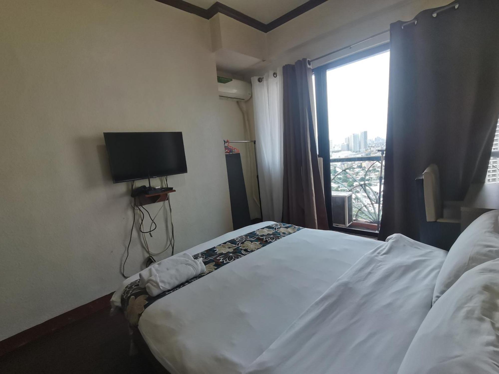 Passion Makati Aparthotel Makati City Exterior foto